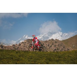 Beta XTrainer 300 MY27 – Enduro versátil con nuevo diseño y motor renovado