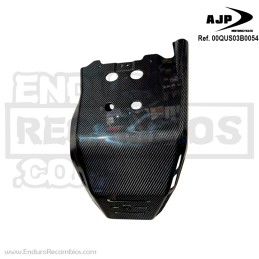 Protector cárter fibra carbono AJP PR7 para AJP 00QUS03B0054