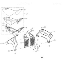 TAPAS LATERALES Y ASIENTO AJP SPR 125/240 (Tabla 46)